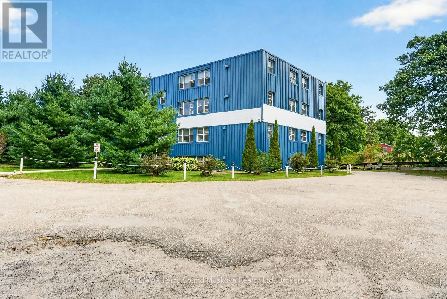 6 - 118 ISABELLA STREET #6