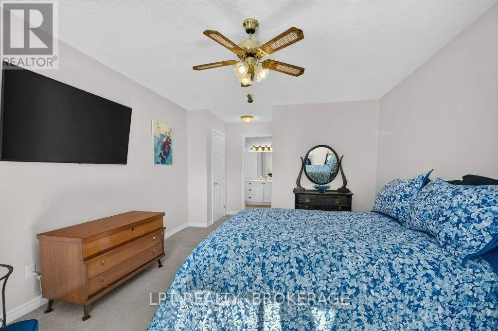 401 WATERLOO DRIVE