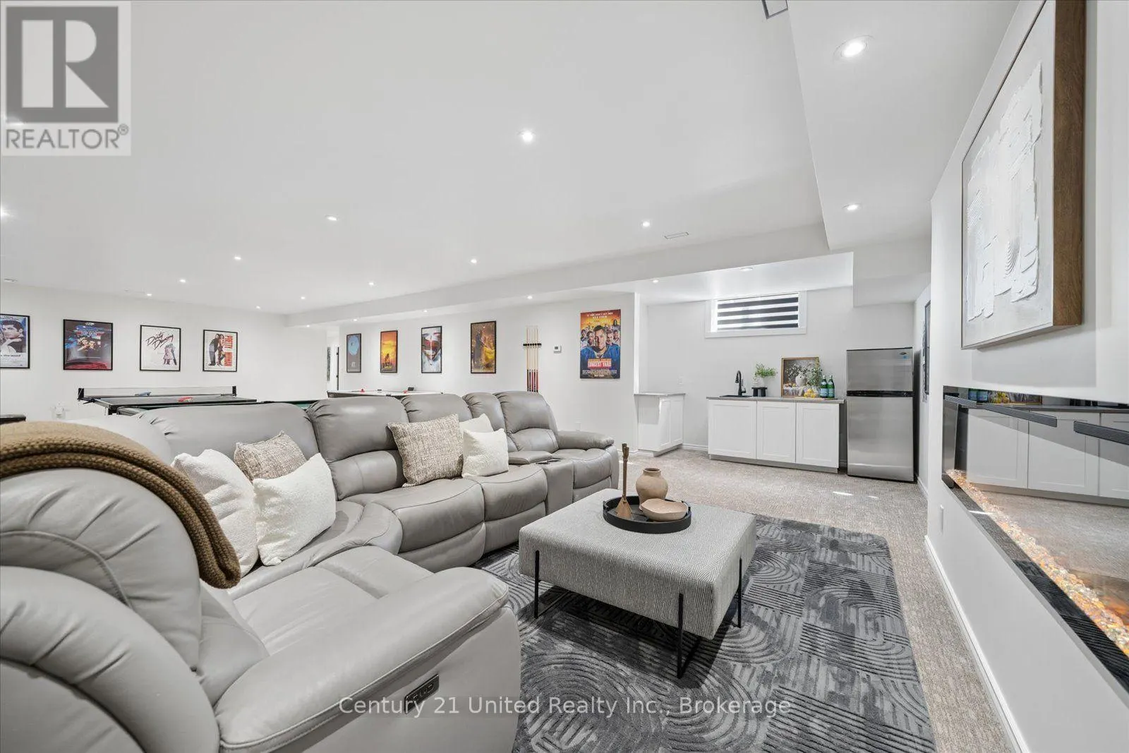 144 WALLIS DRIVE