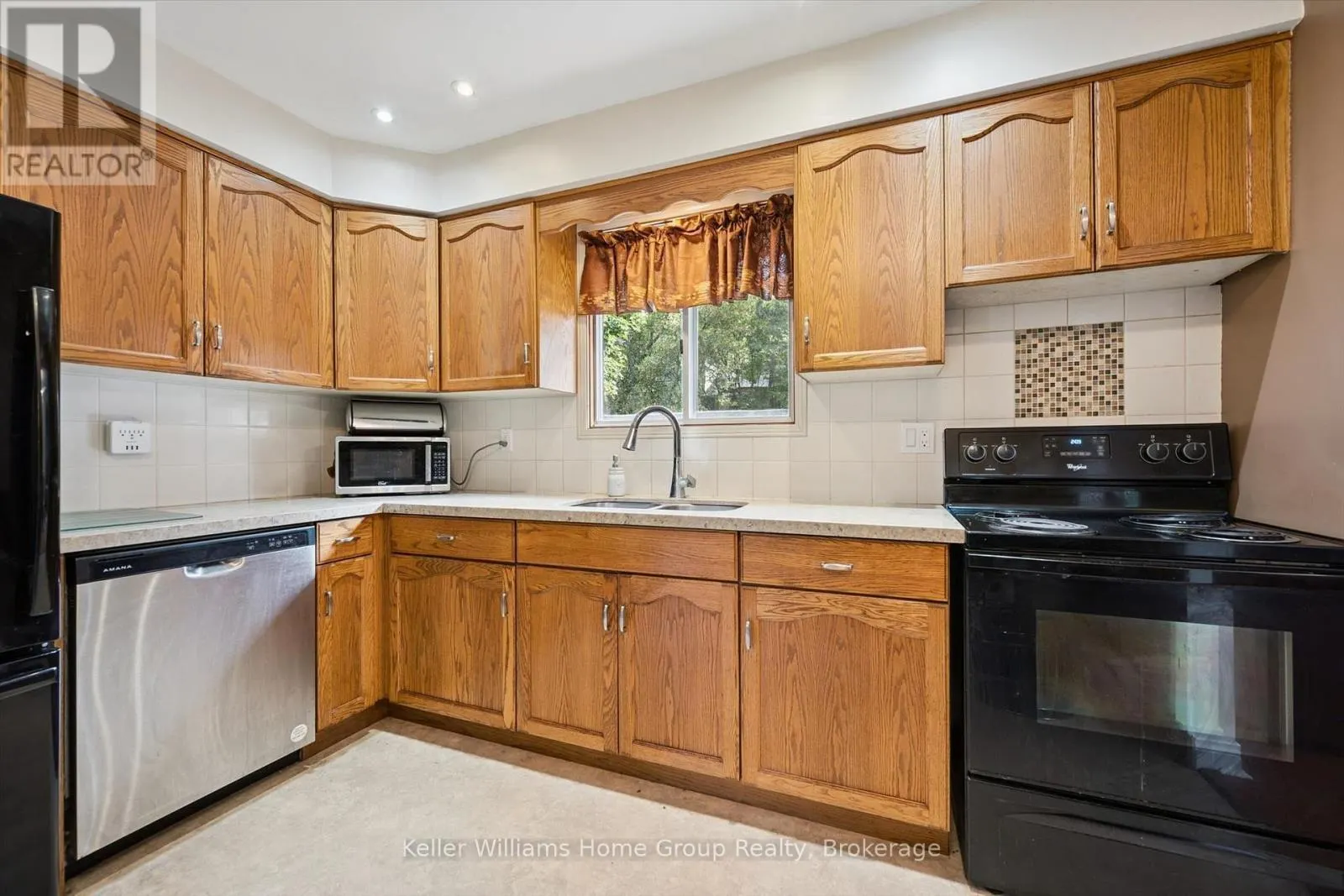 66 WOOLWICH STREET W