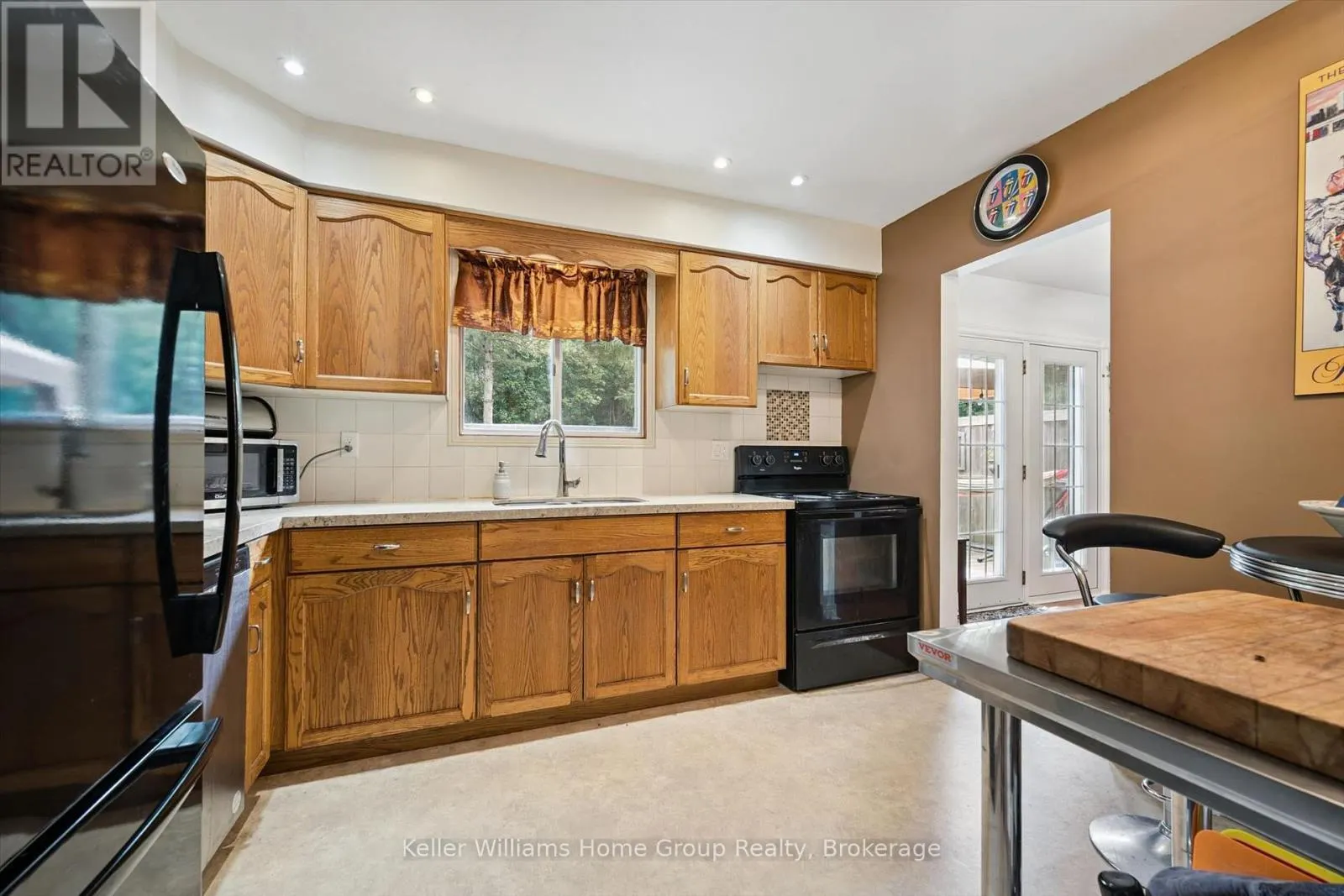 66 WOOLWICH STREET W