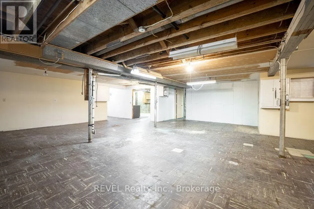 340 THORNWOOD AVENUE