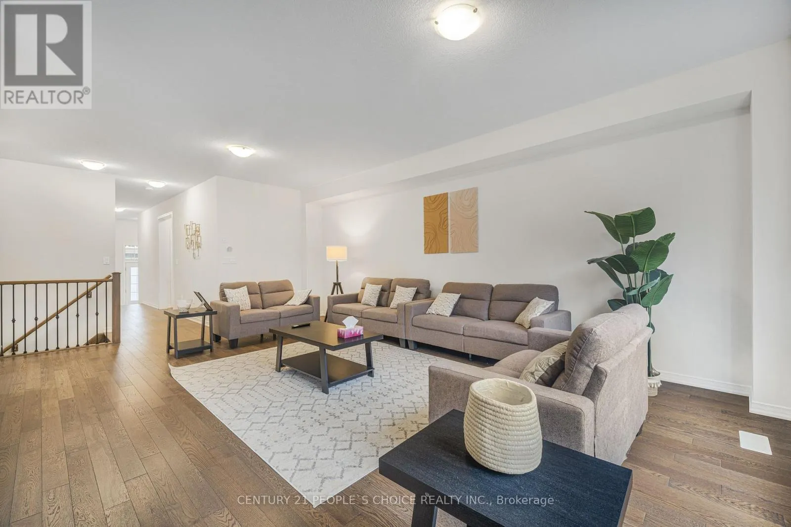 UPPER - 3 SARA DRIVE