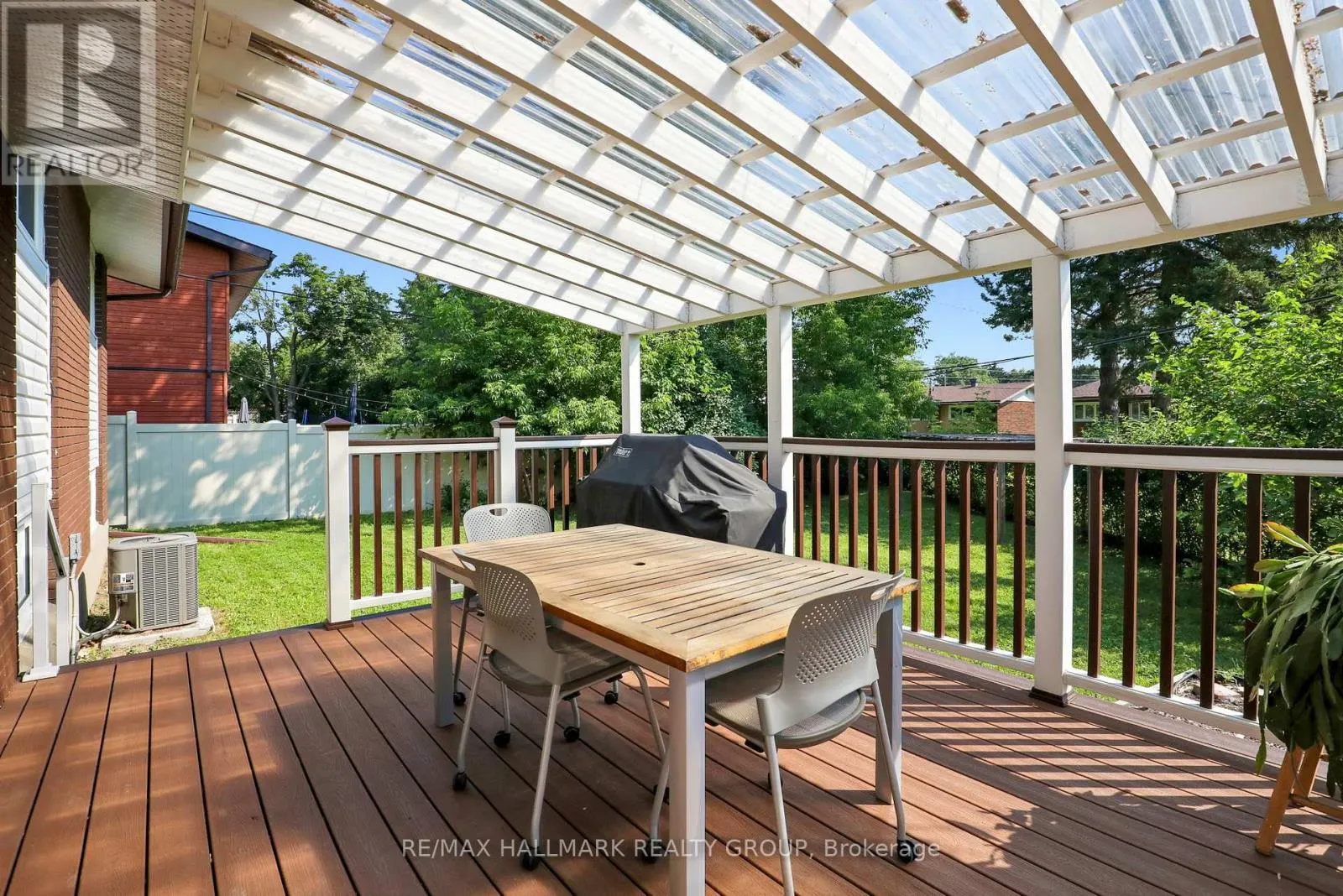 37 LYALL STREET