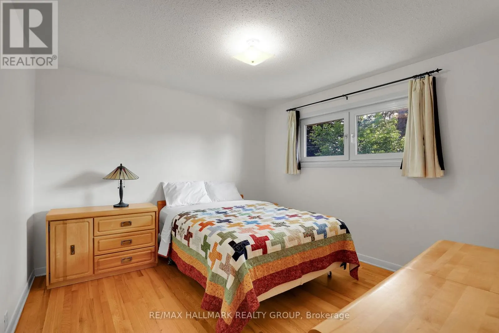 37 LYALL STREET