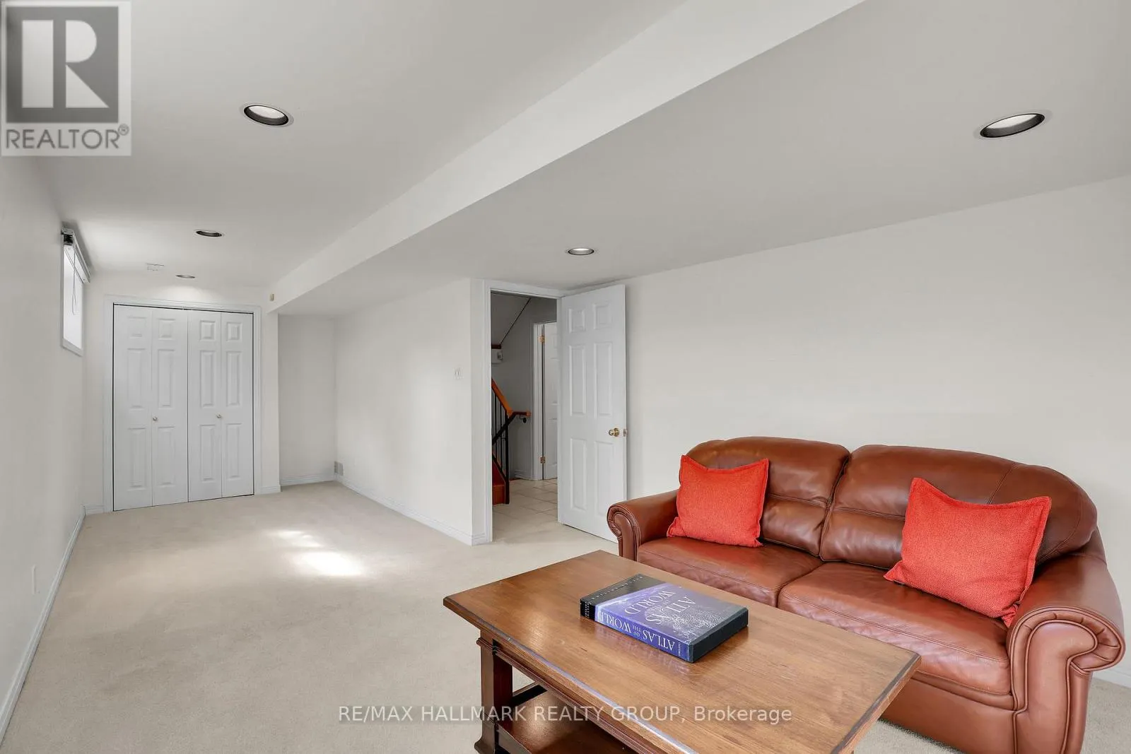 37 LYALL STREET