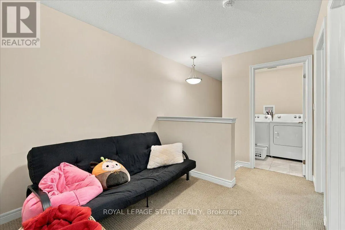 125 SUNFLOWER PLACE
