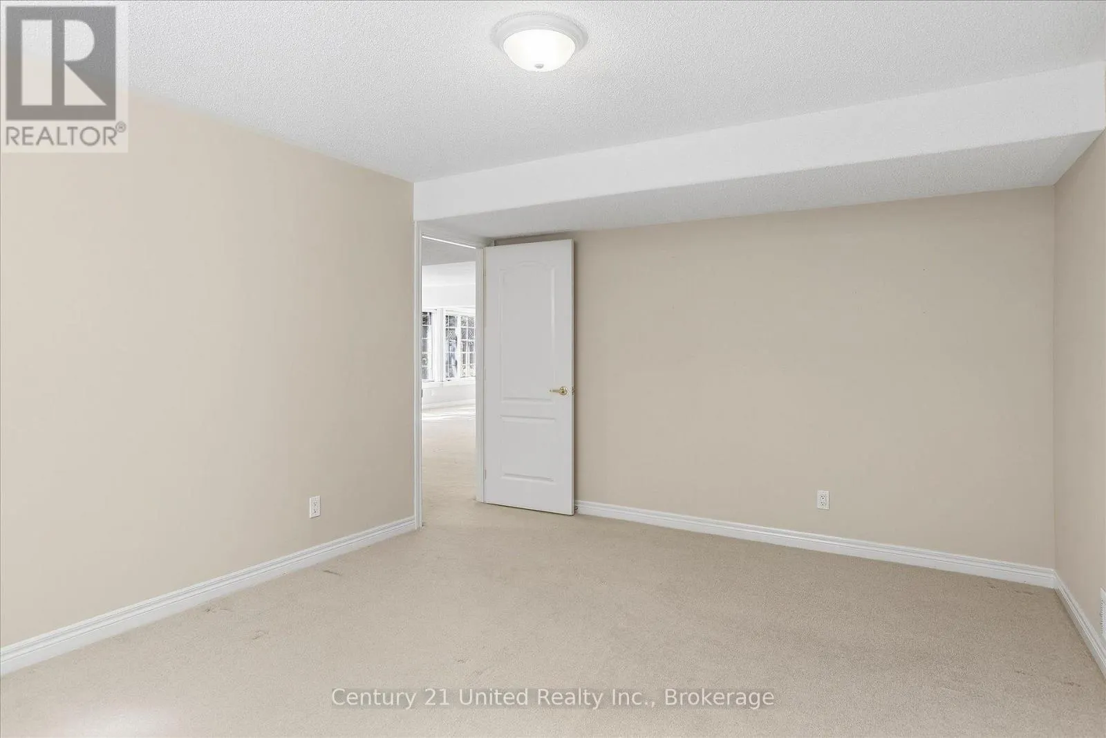 611 - 1742 RAVENWOOD DRIVE #611