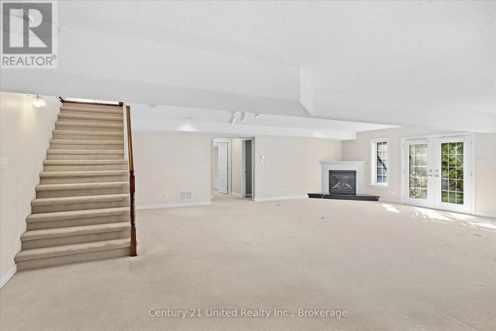 611 - 1742 RAVENWOOD DRIVE #611