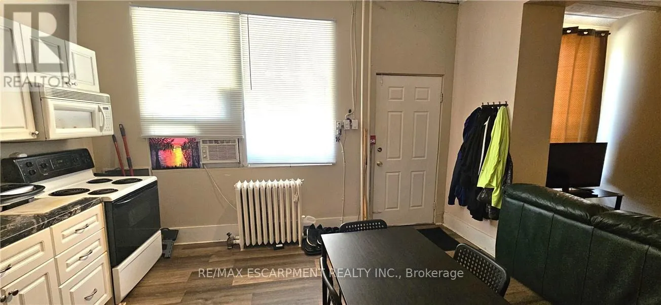 74 LOCKE STREET N