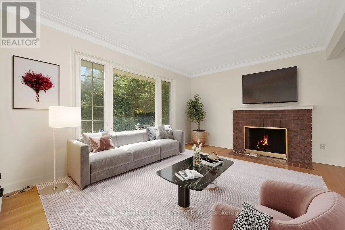 41 CAPILANO DRIVE