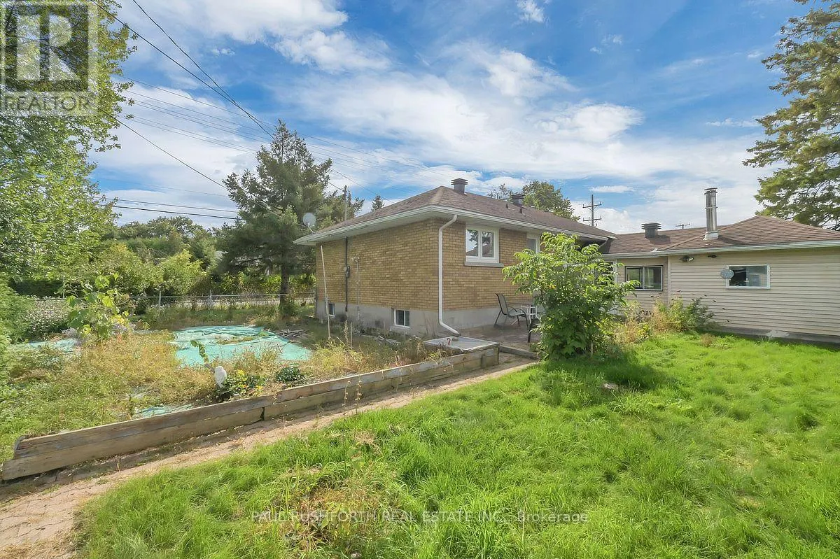 41 CAPILANO DRIVE