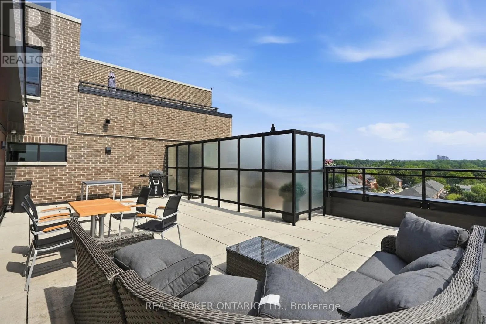 101 - 30 HAMILTON STREET S