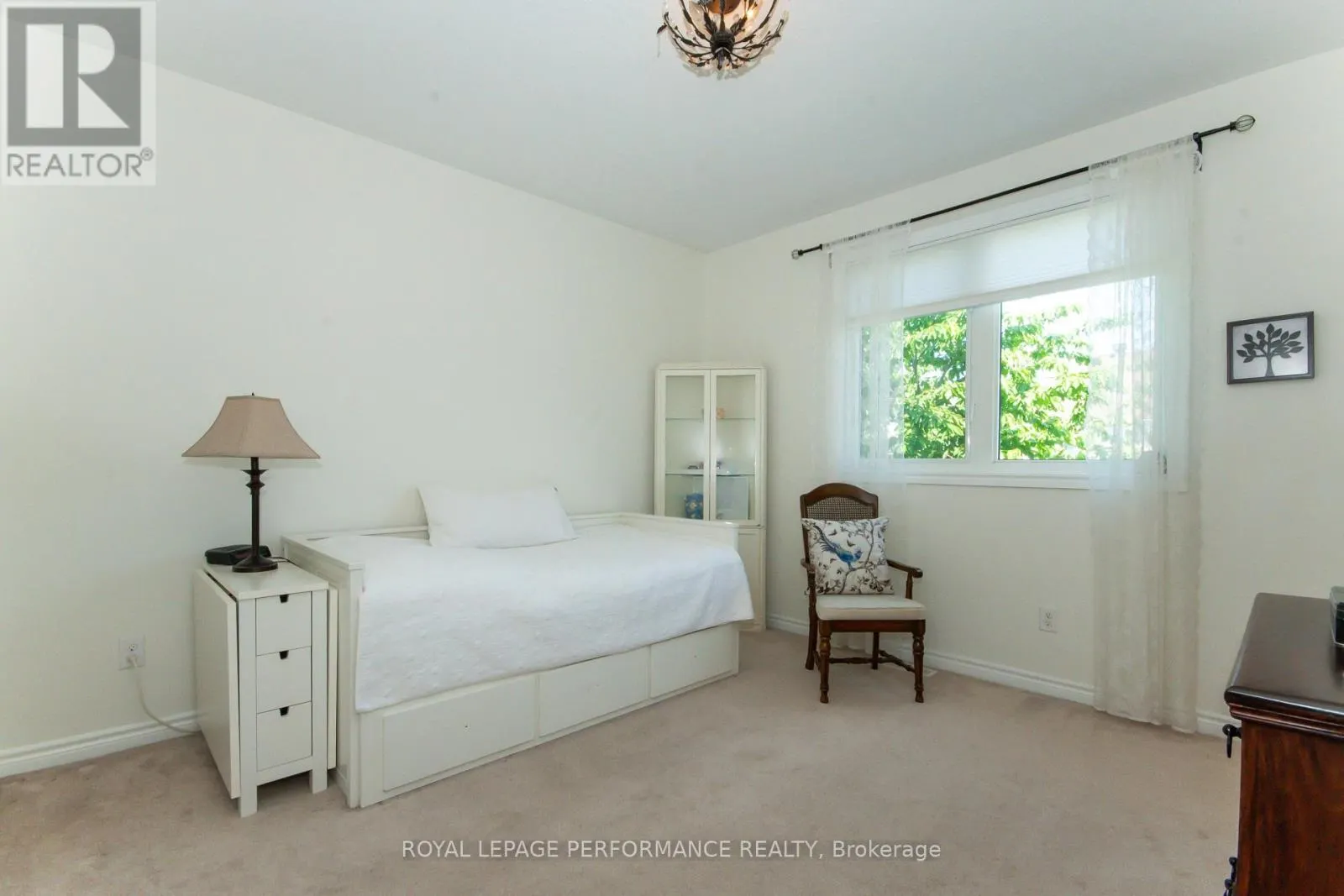 2744 GRAND VISTA CIRCLE