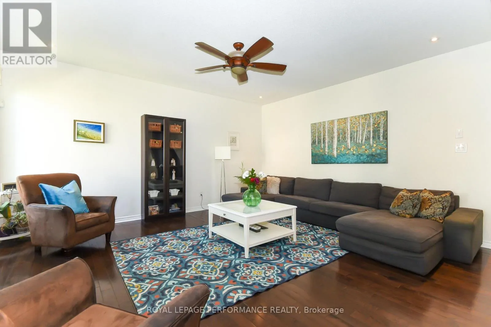 2744 GRAND VISTA CIRCLE