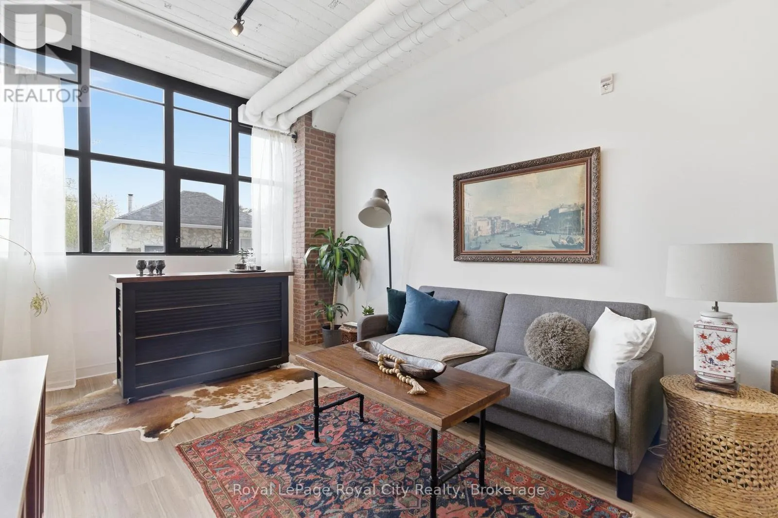 112 - 120 HURON STREET #112