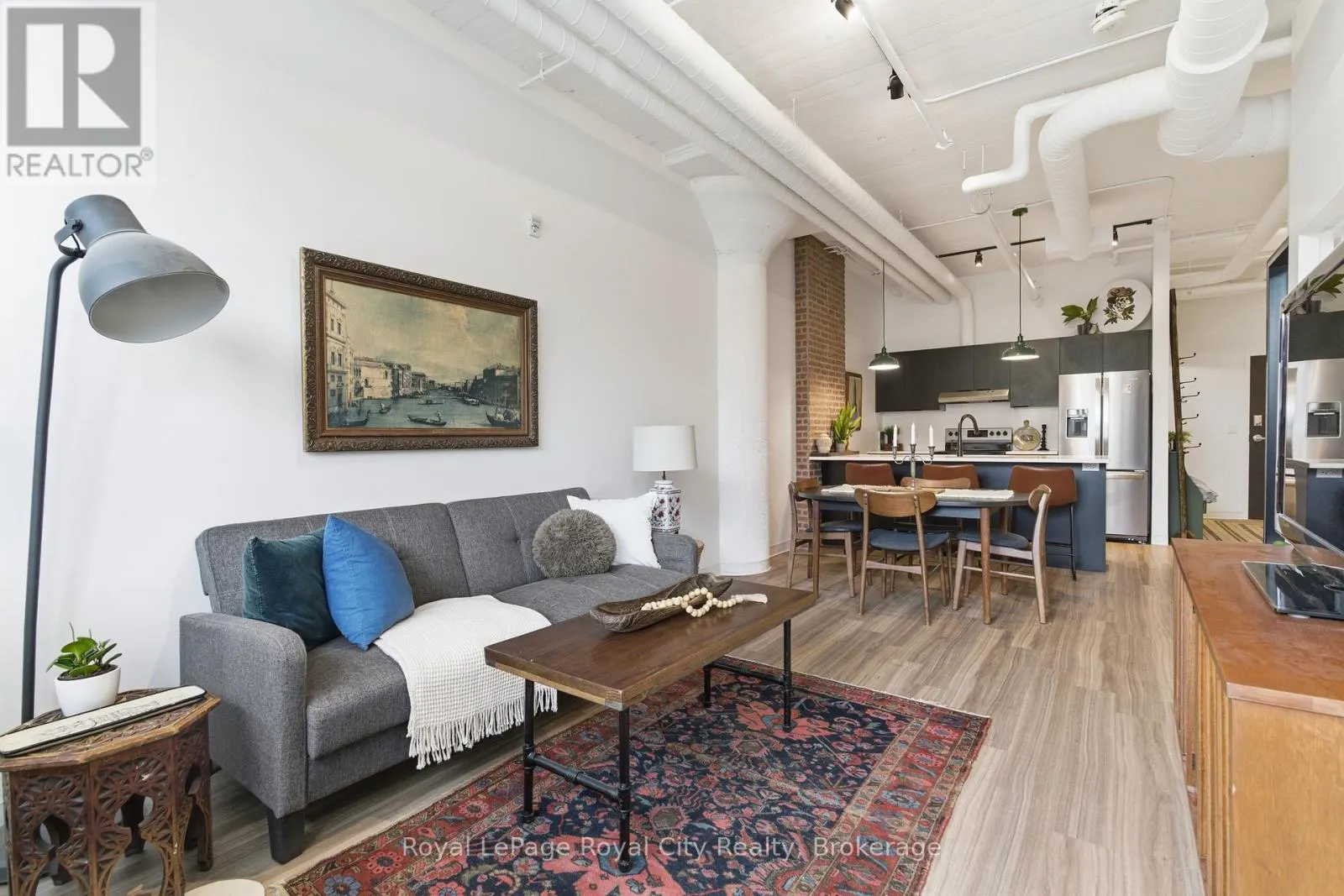 112 - 120 HURON STREET #112