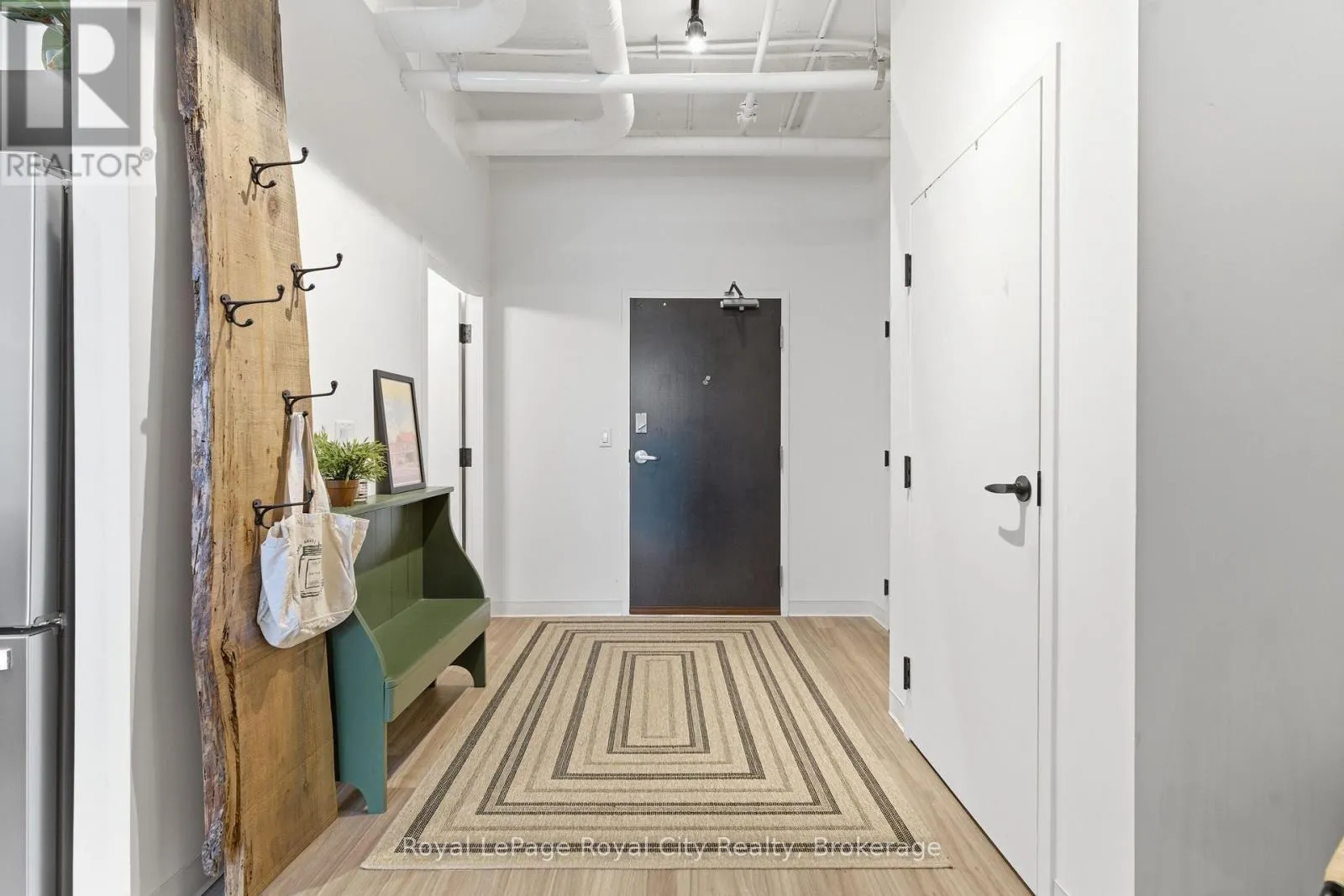 112 - 120 HURON STREET #112
