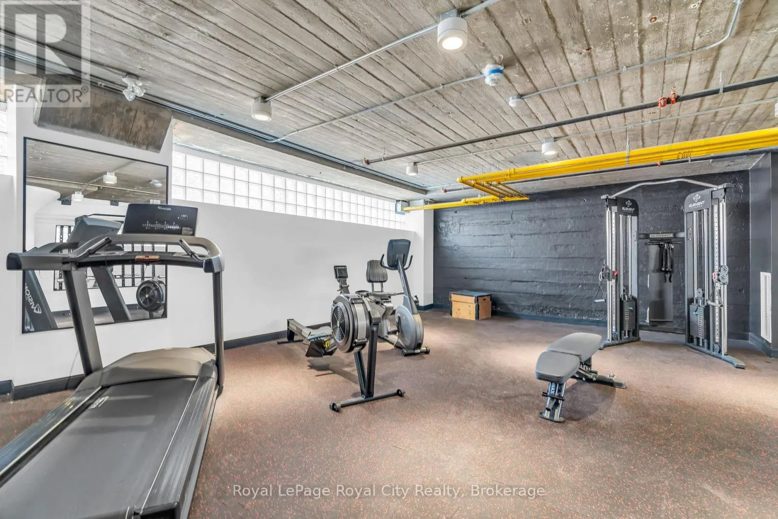 112 - 120 HURON STREET #112