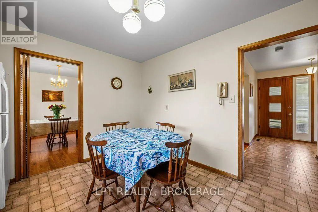 124 CAMPBELL CRESCENT