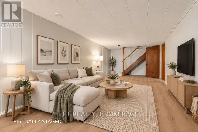 124 CAMPBELL CRESCENT
