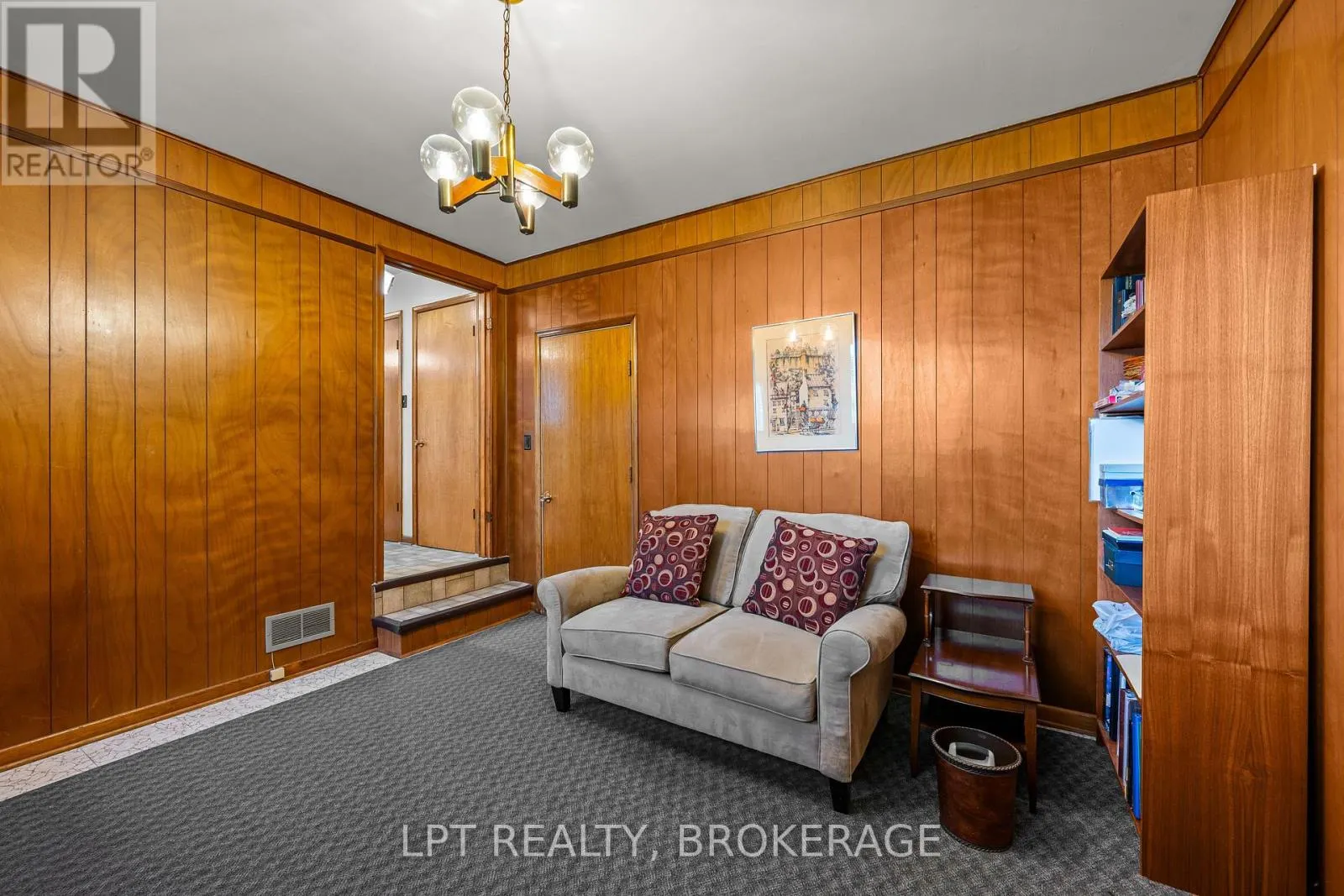 124 CAMPBELL CRESCENT