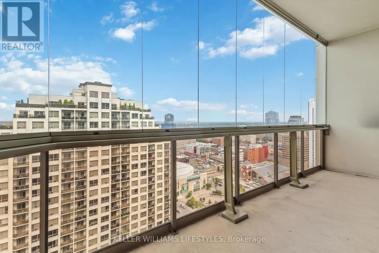 2704 - 330 RIDOUT STREET N #2704