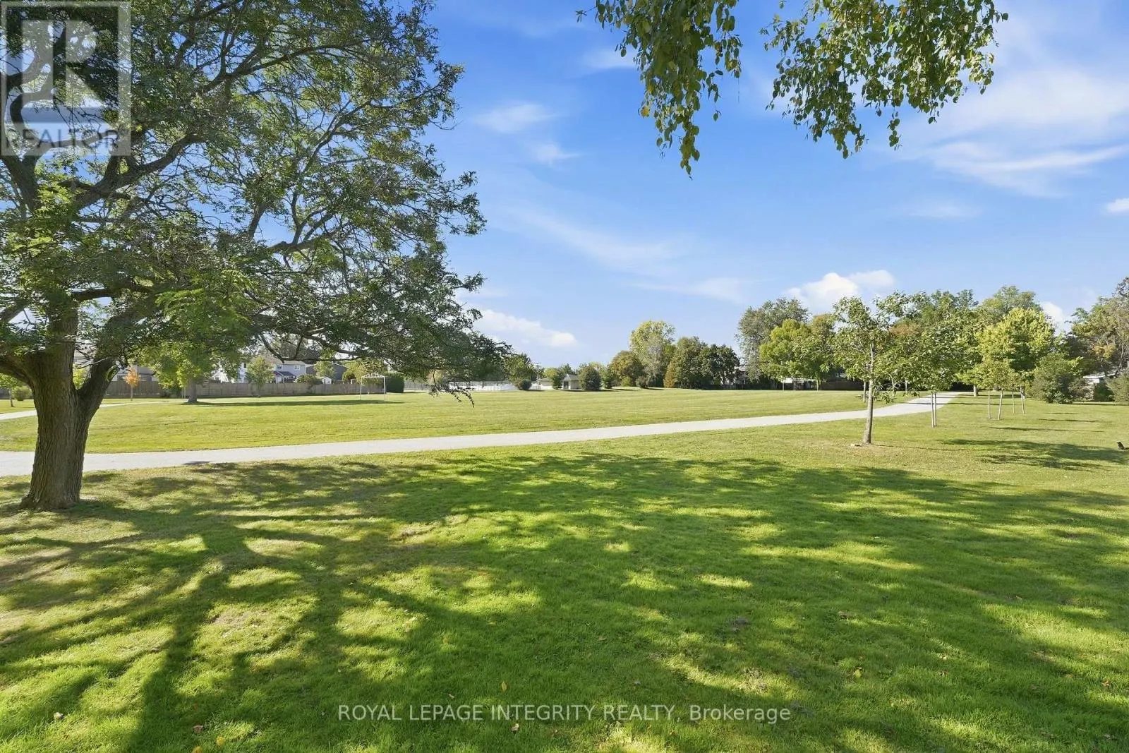909 LAWNSBERRY DRIVE