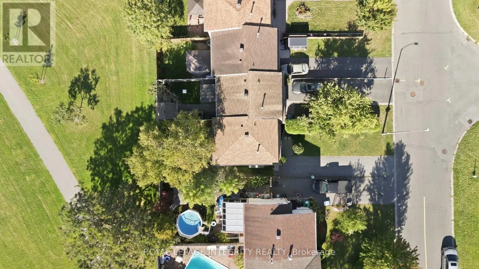 909 LAWNSBERRY DRIVE