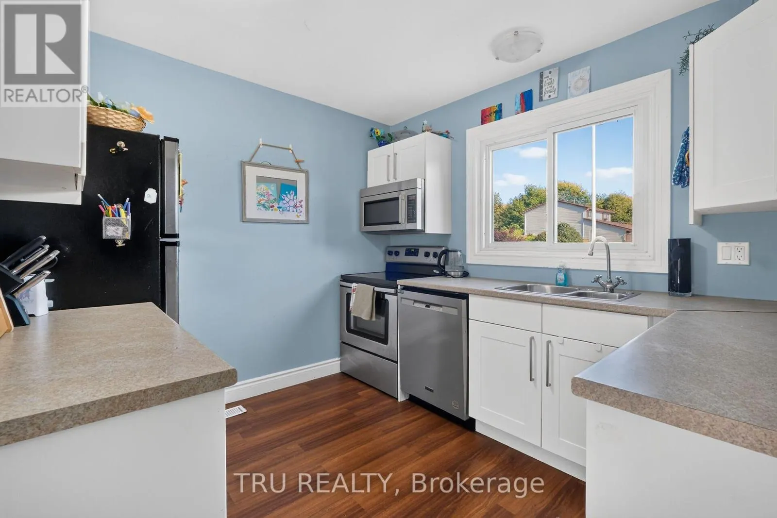 369 MOCKINGBIRD DRIVE