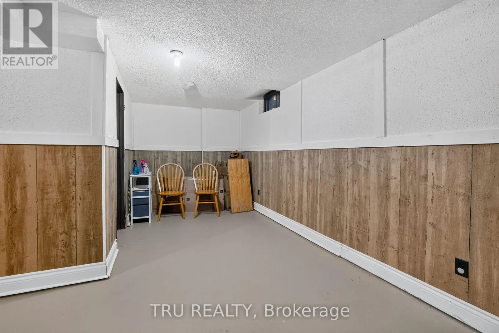 369 MOCKINGBIRD DRIVE