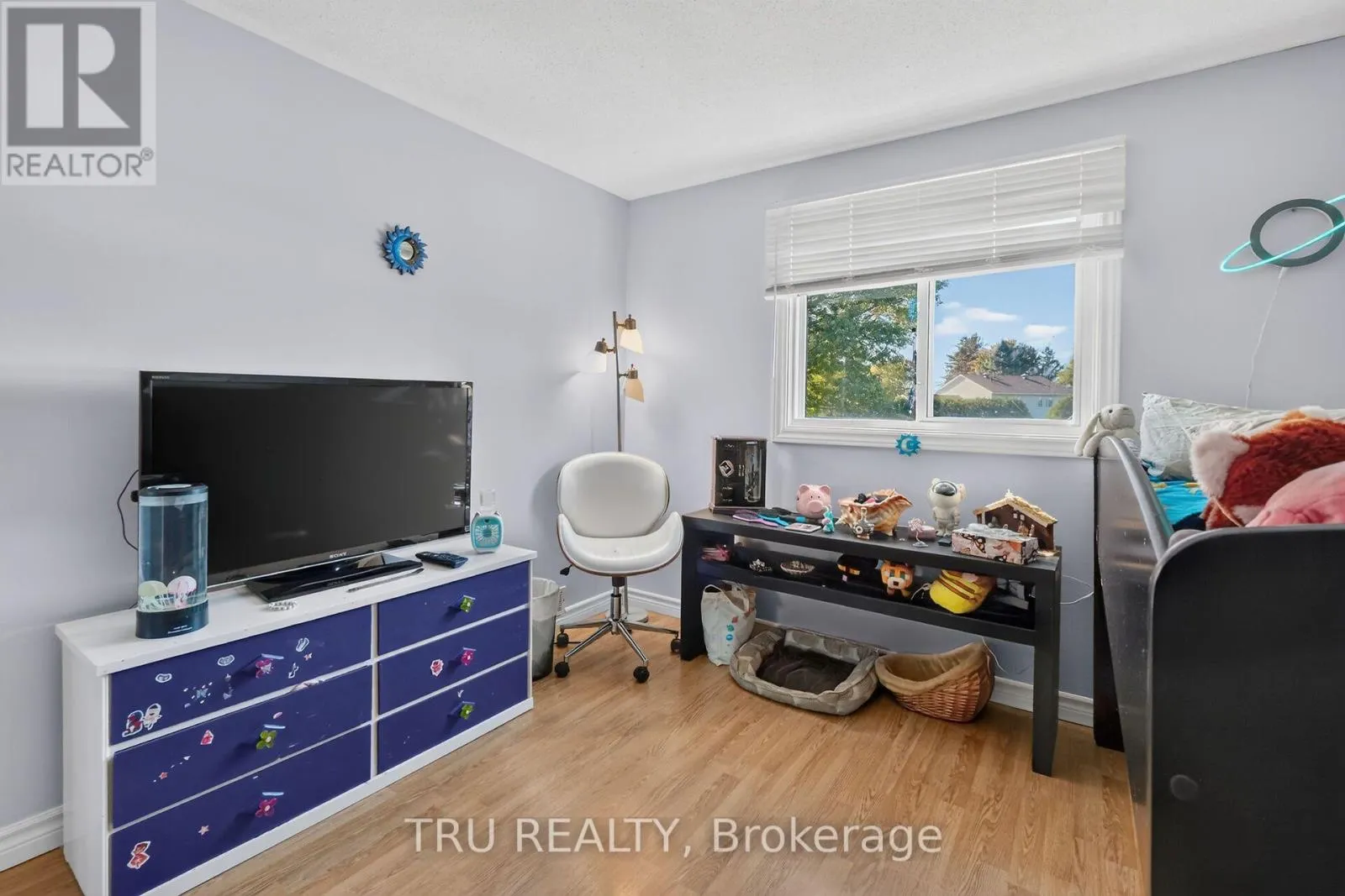 369 MOCKINGBIRD DRIVE