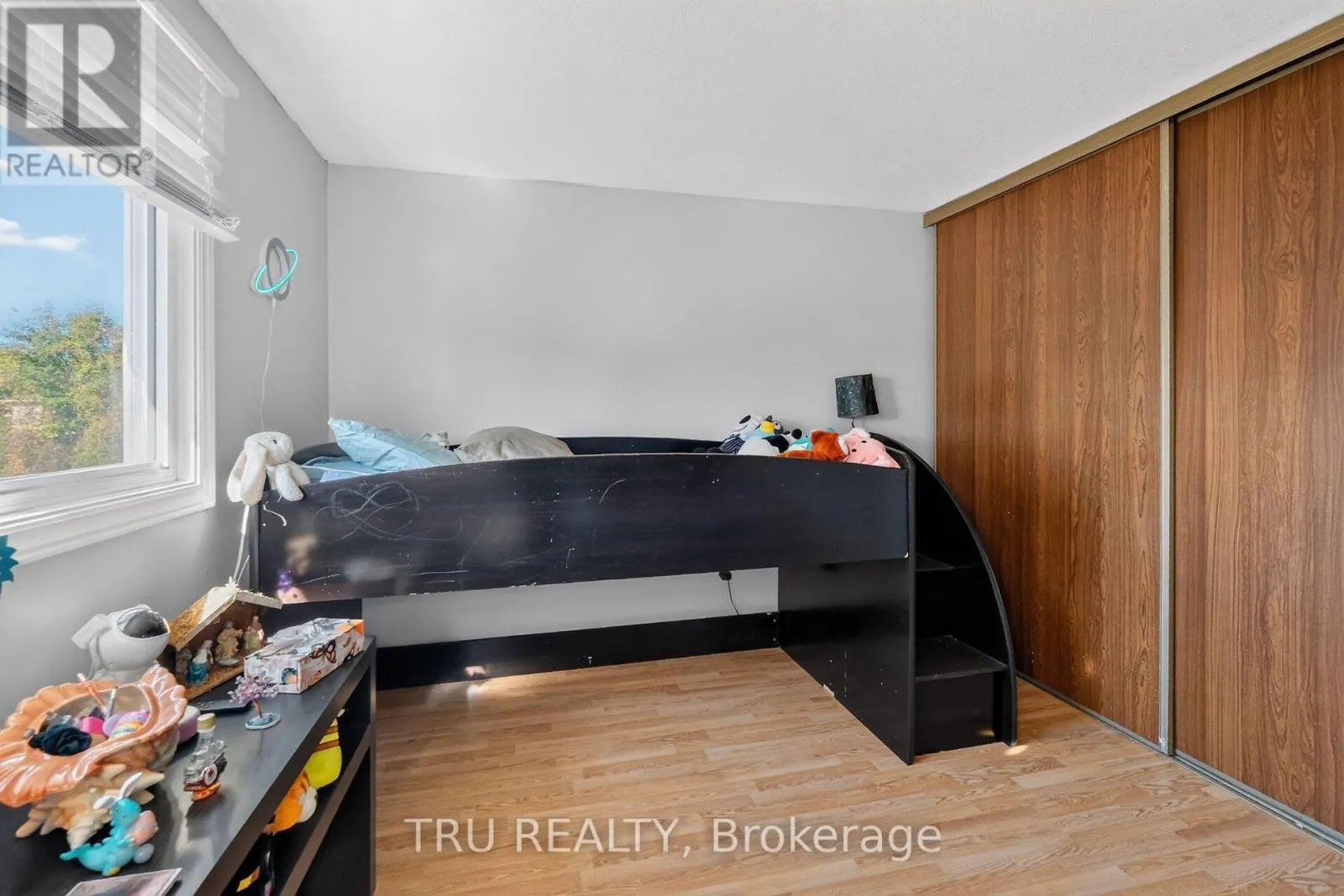 369 MOCKINGBIRD DRIVE