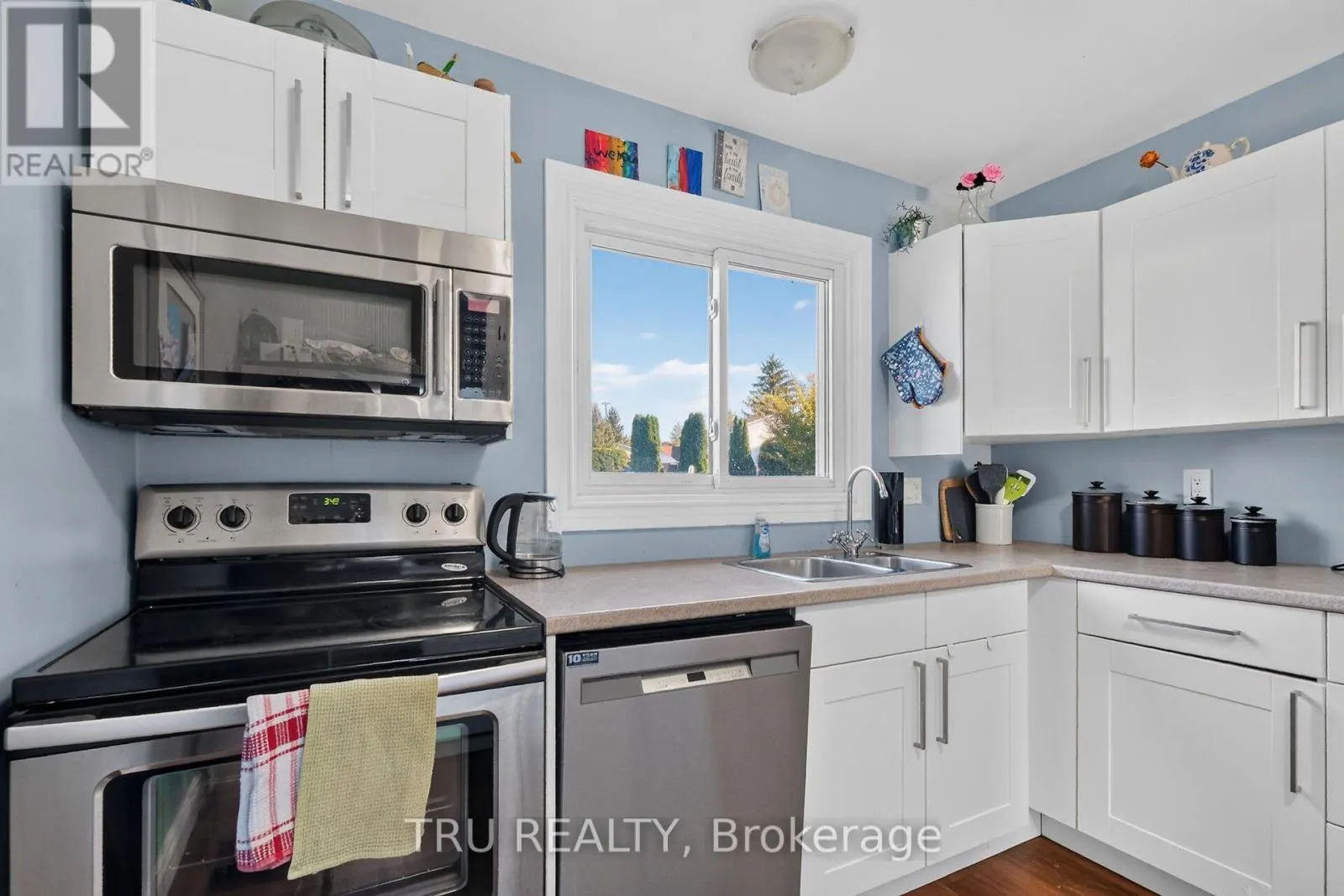 369 MOCKINGBIRD DRIVE