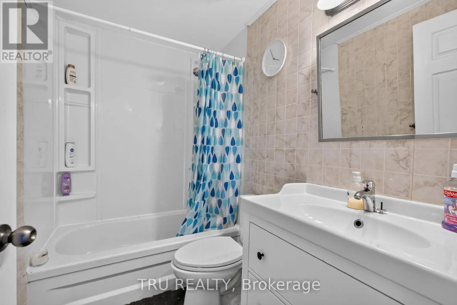369 MOCKINGBIRD DRIVE