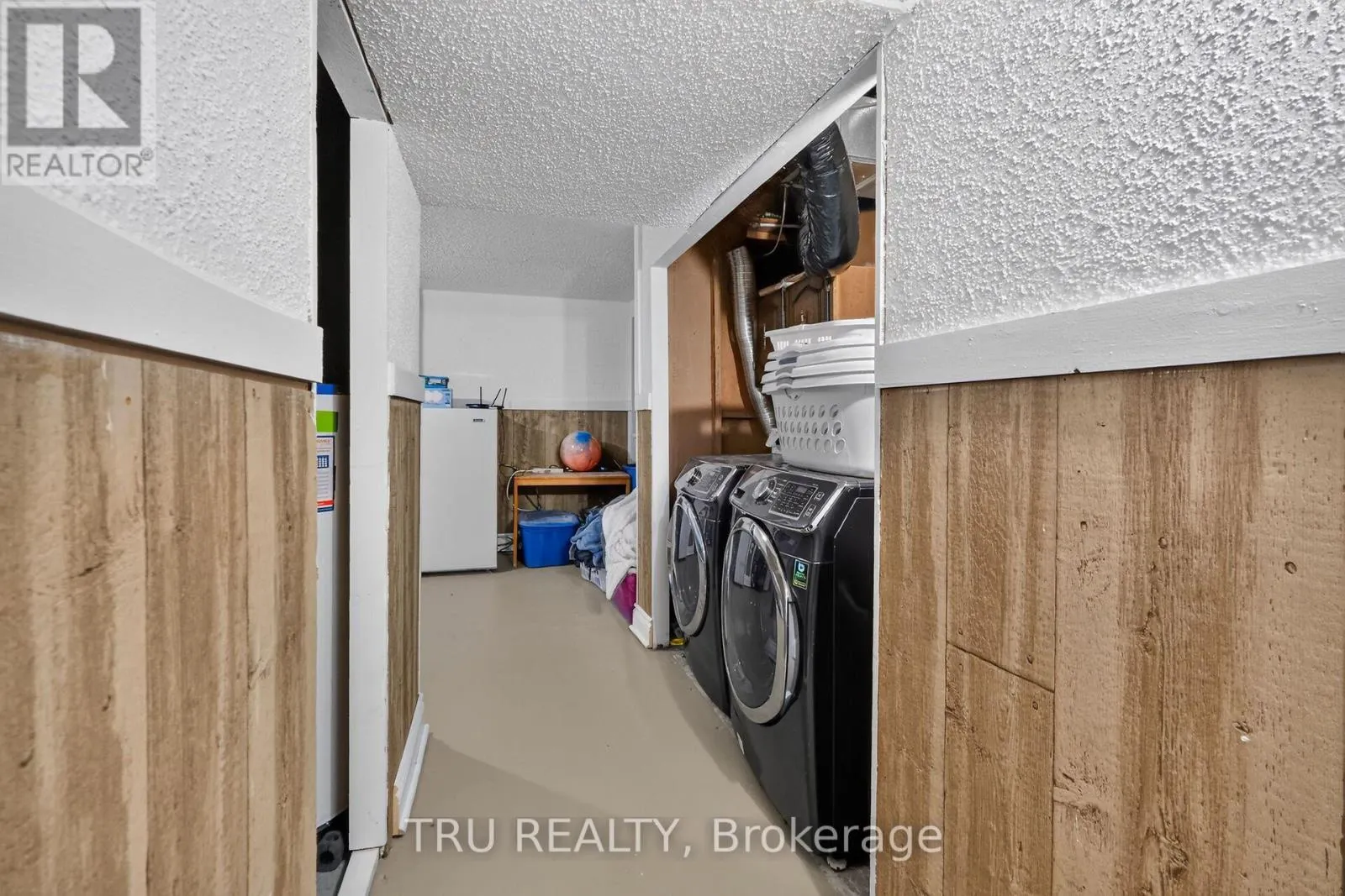 369 MOCKINGBIRD DRIVE