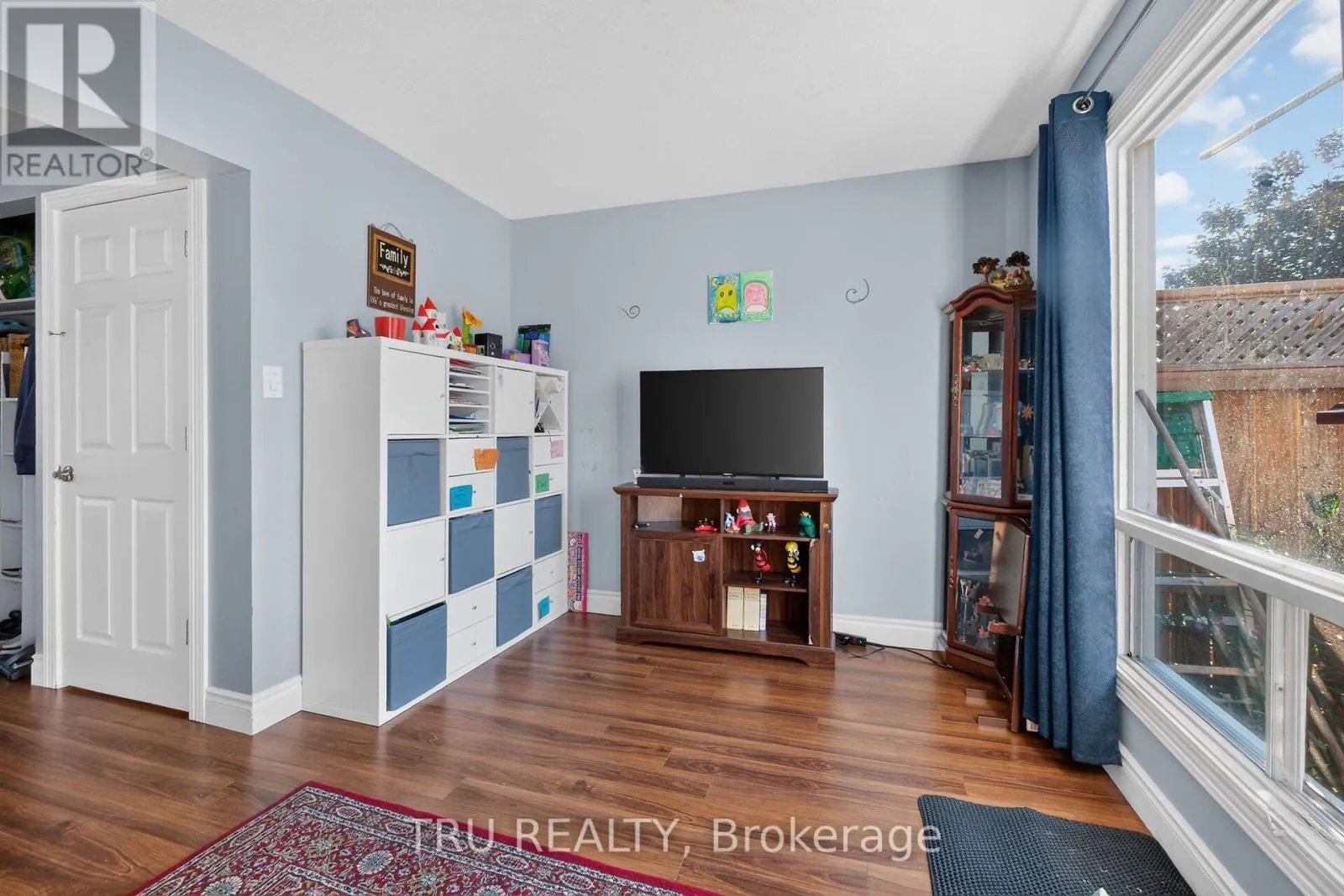 369 MOCKINGBIRD DRIVE