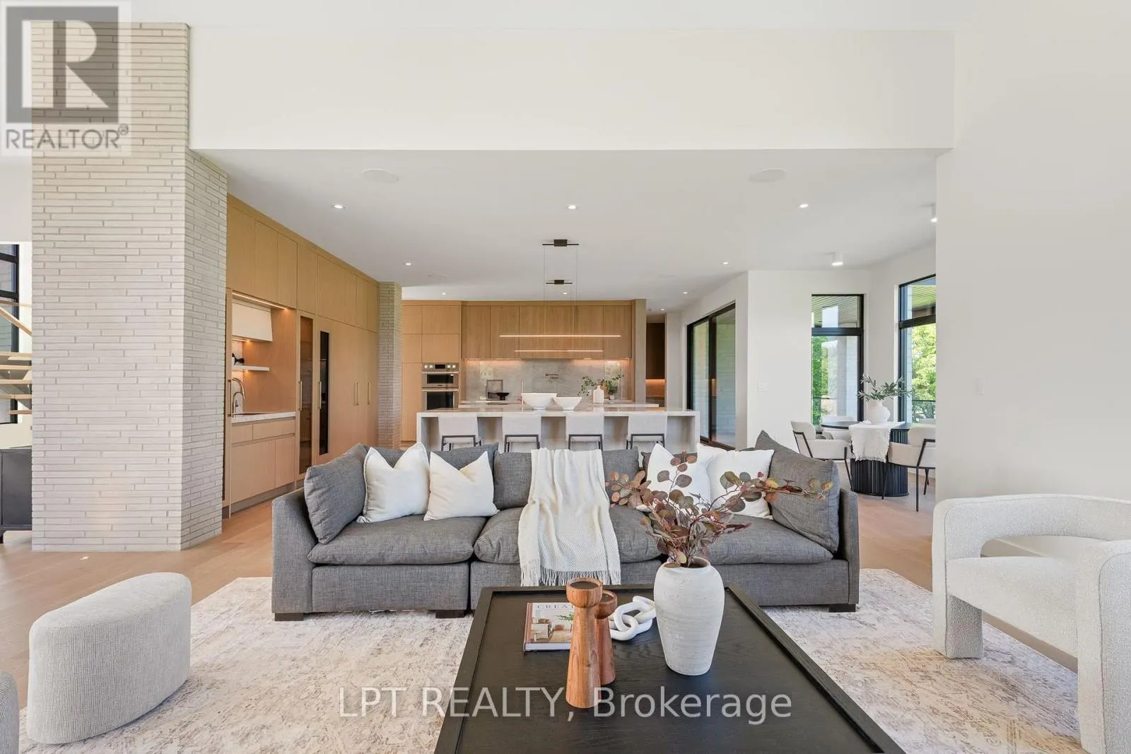 1063 RIVER ROAD