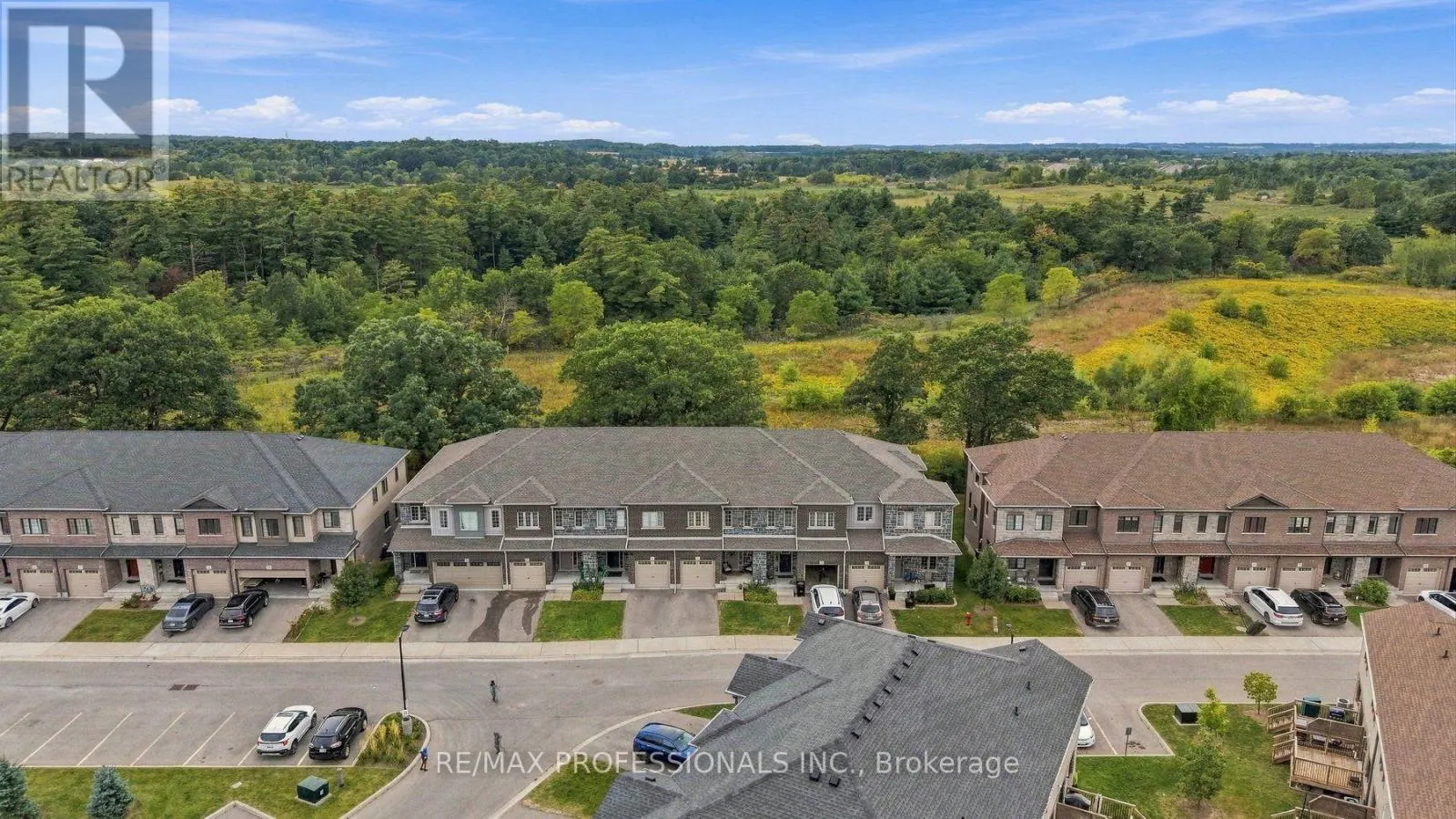 31 - 135 HARDCASTLE DRIVE