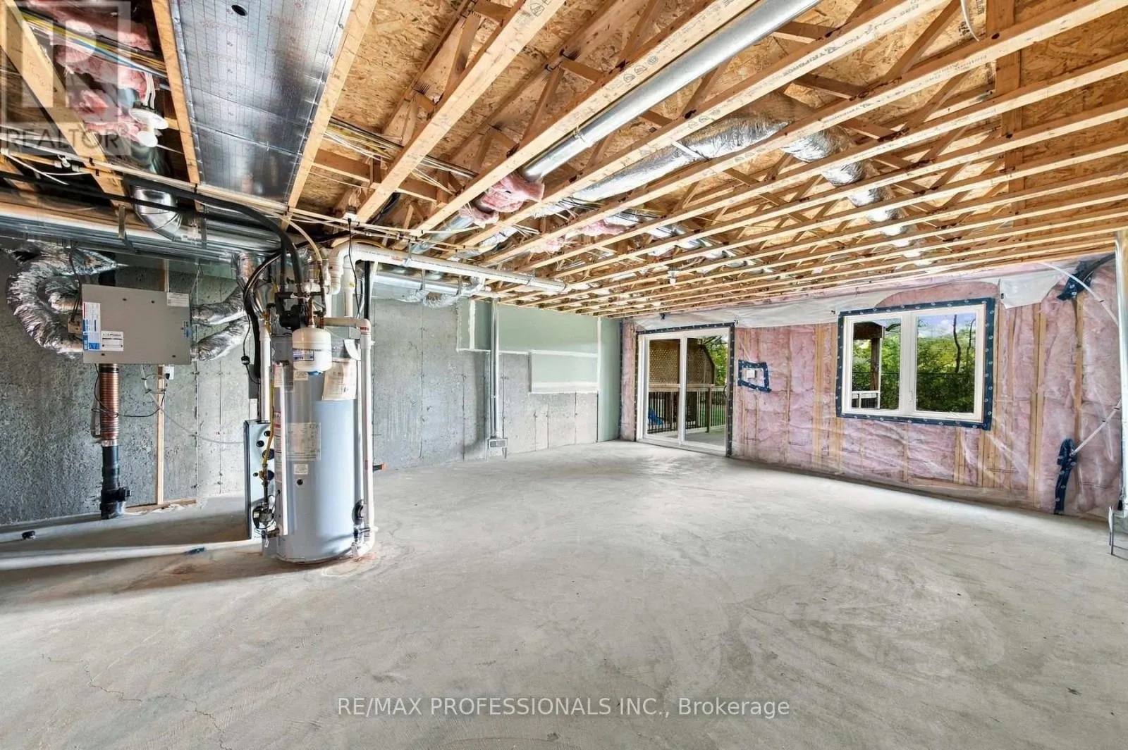 31 - 135 HARDCASTLE DRIVE