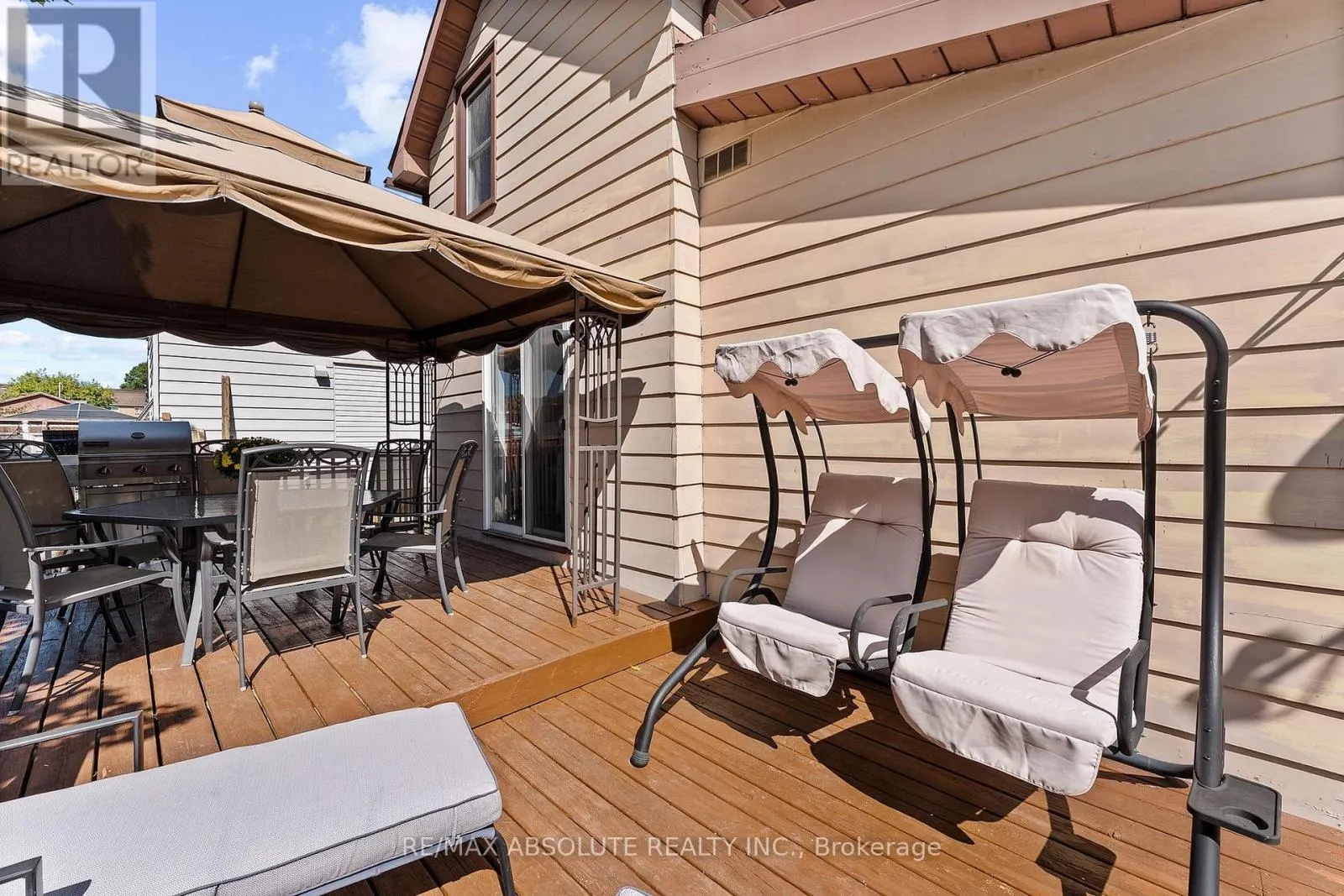 150 MCGONIGAL STREET W