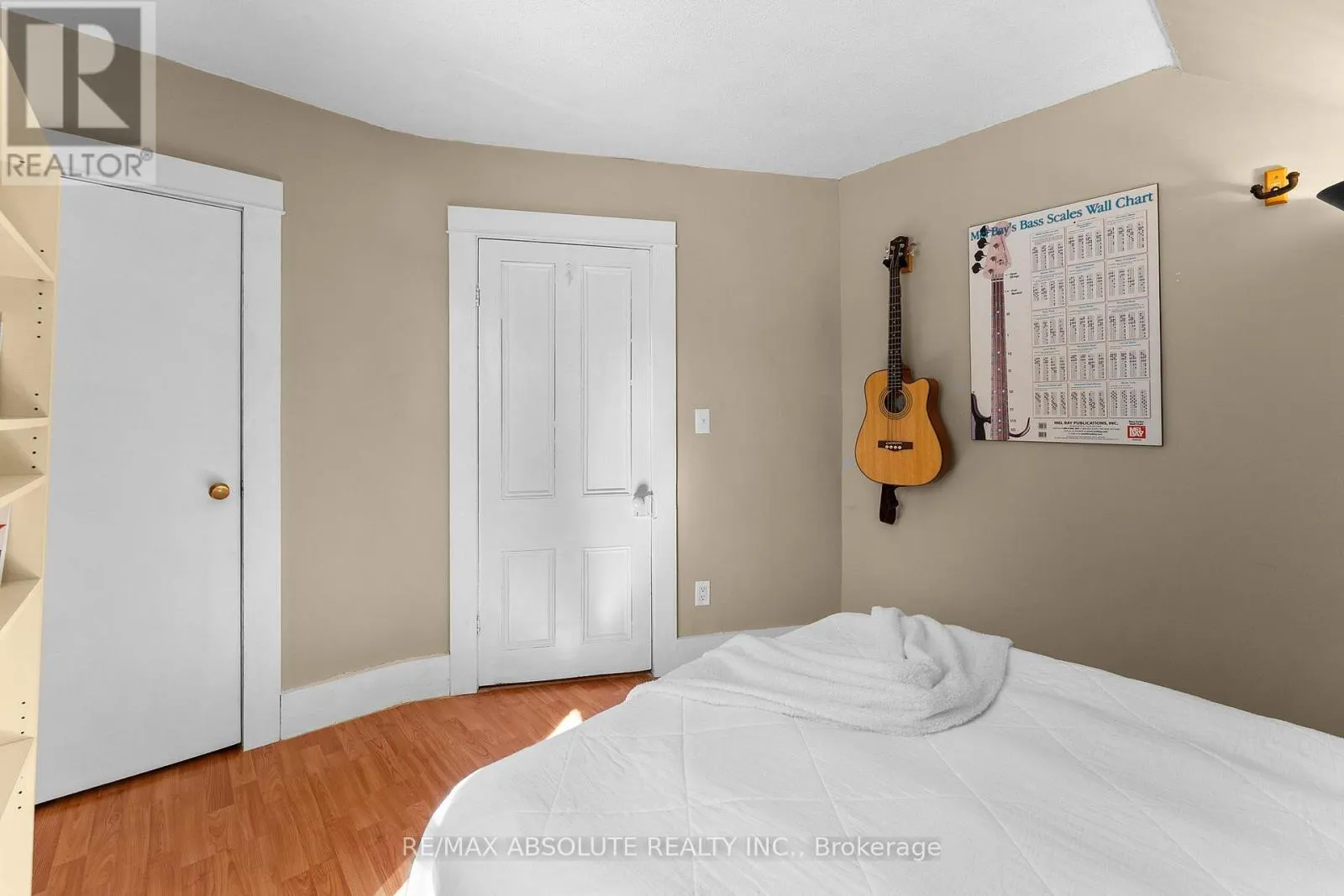 150 MCGONIGAL STREET W