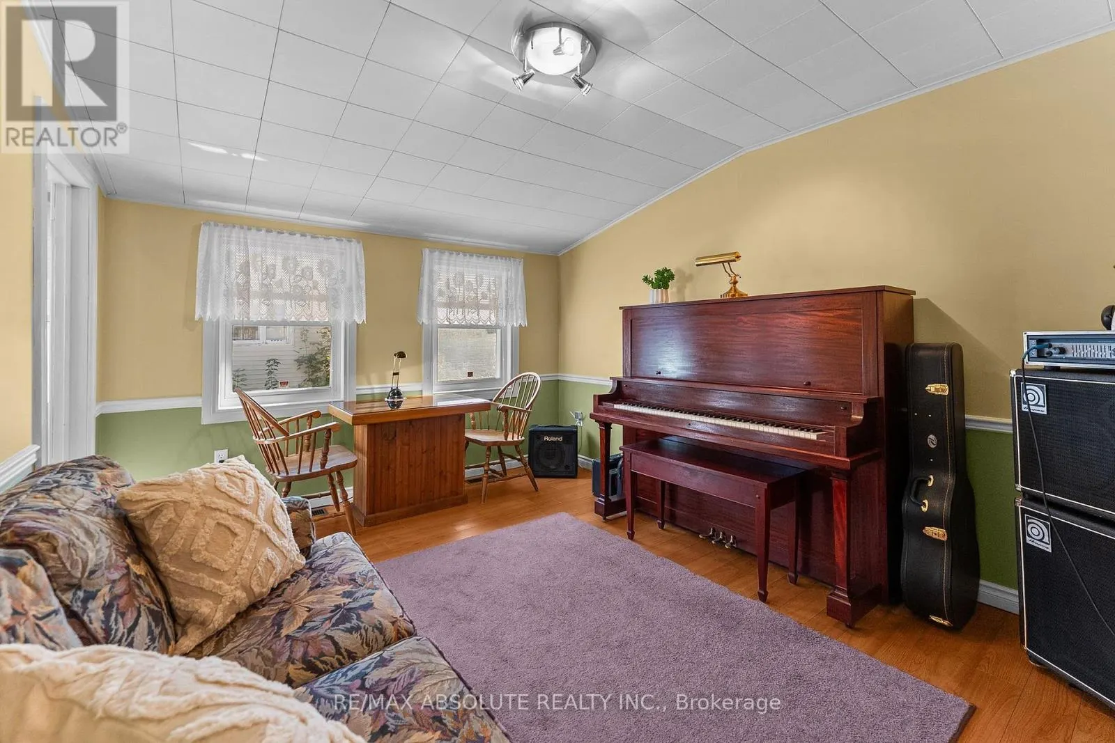 150 MCGONIGAL STREET W