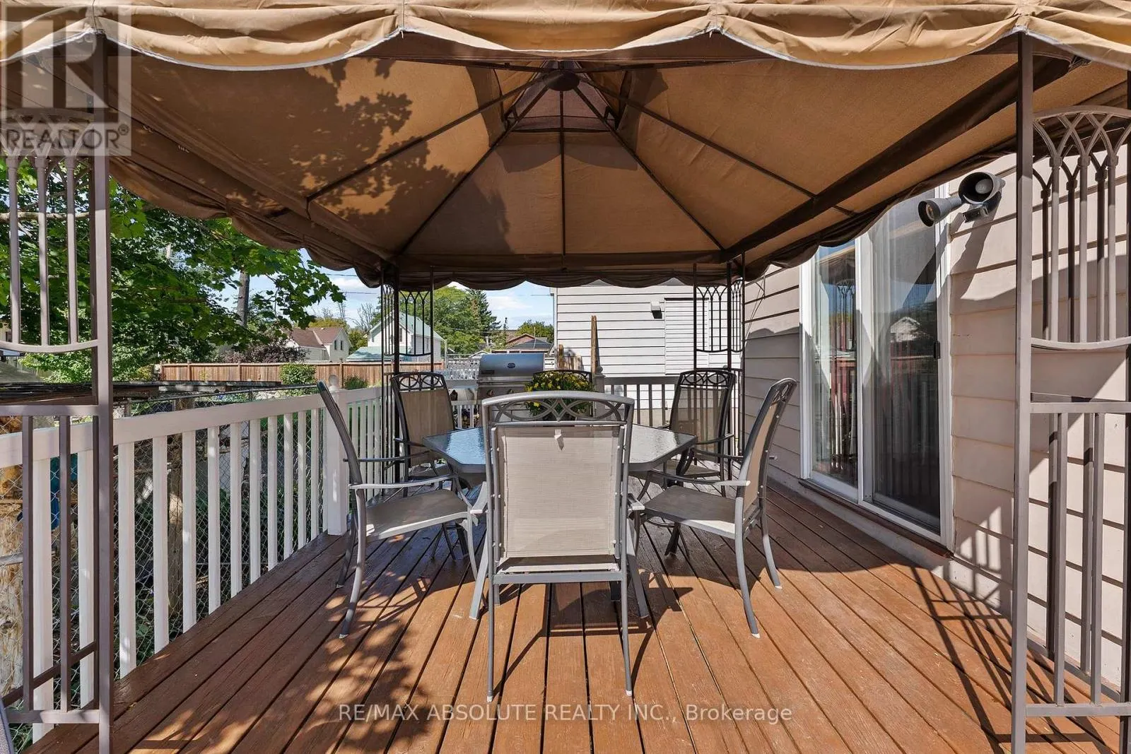 150 MCGONIGAL STREET W