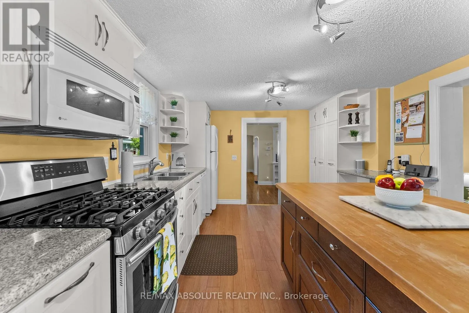 150 MCGONIGAL STREET W
