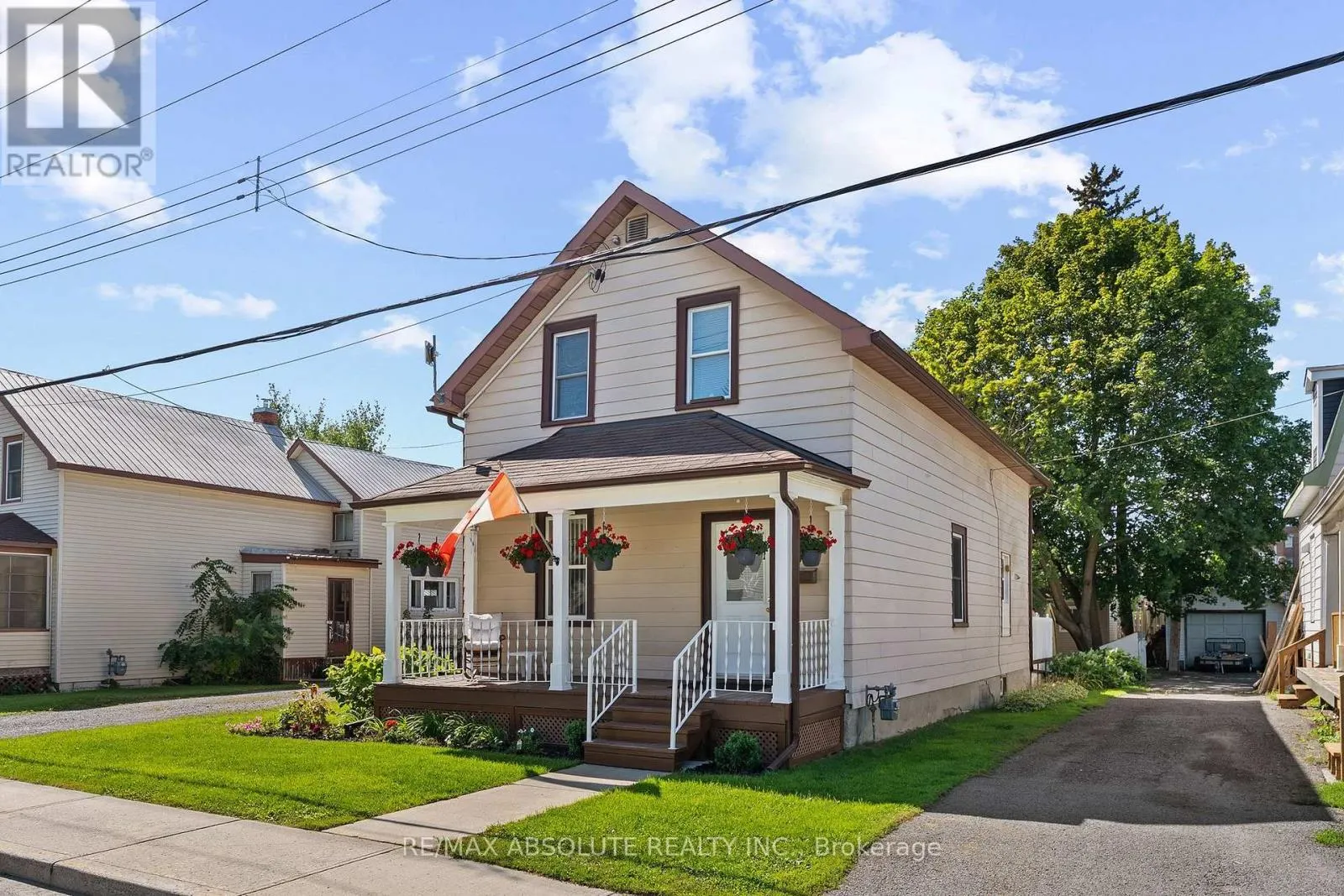 150 MCGONIGAL STREET W