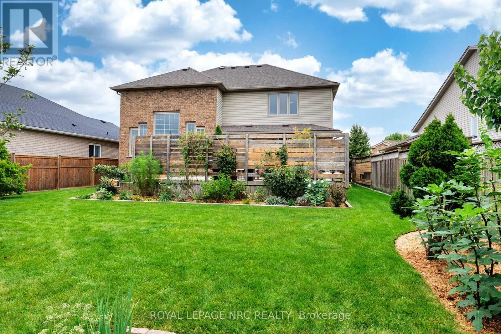 8394 GREENFIELD CRESCENT