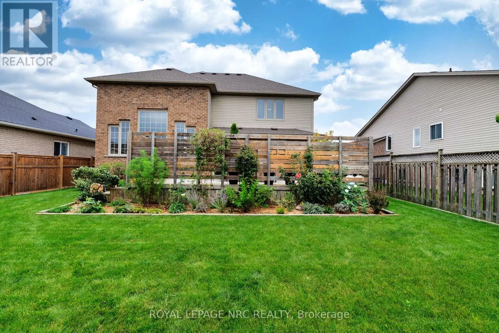 8394 GREENFIELD CRESCENT