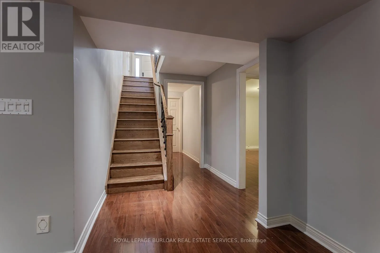 54 WATERWHEEL CRESCENT