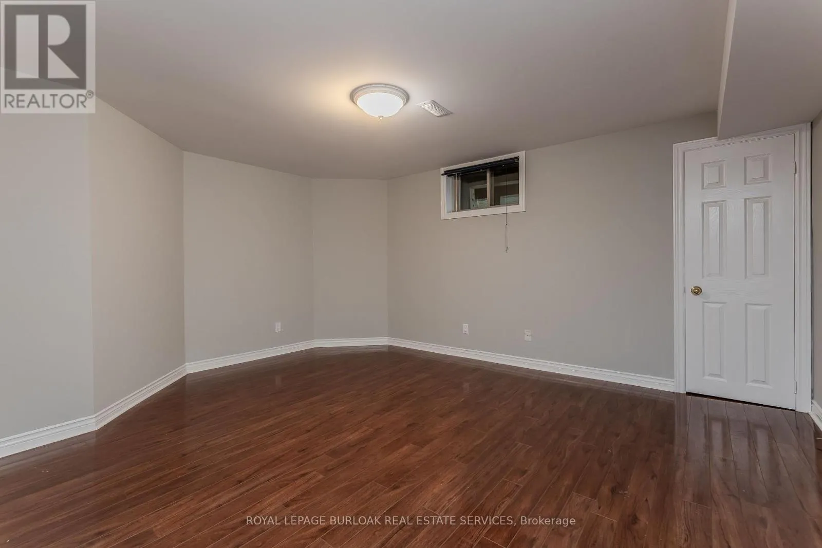 54 WATERWHEEL CRESCENT